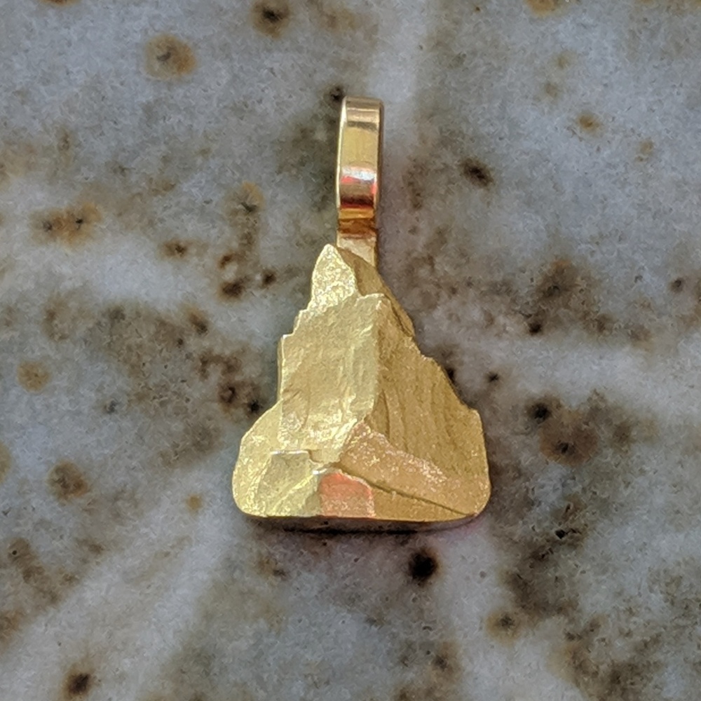 18k Yellow Gold Charm